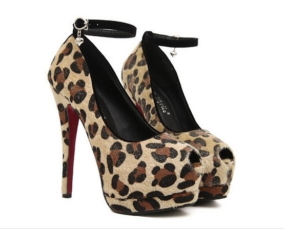leopard heel shoes