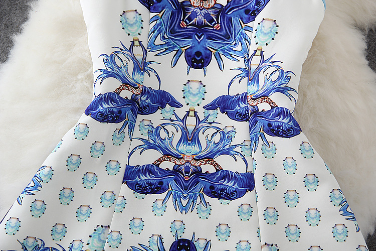 Blue and white print pattern sleeveless dress