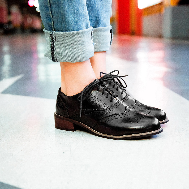 low heel brogues